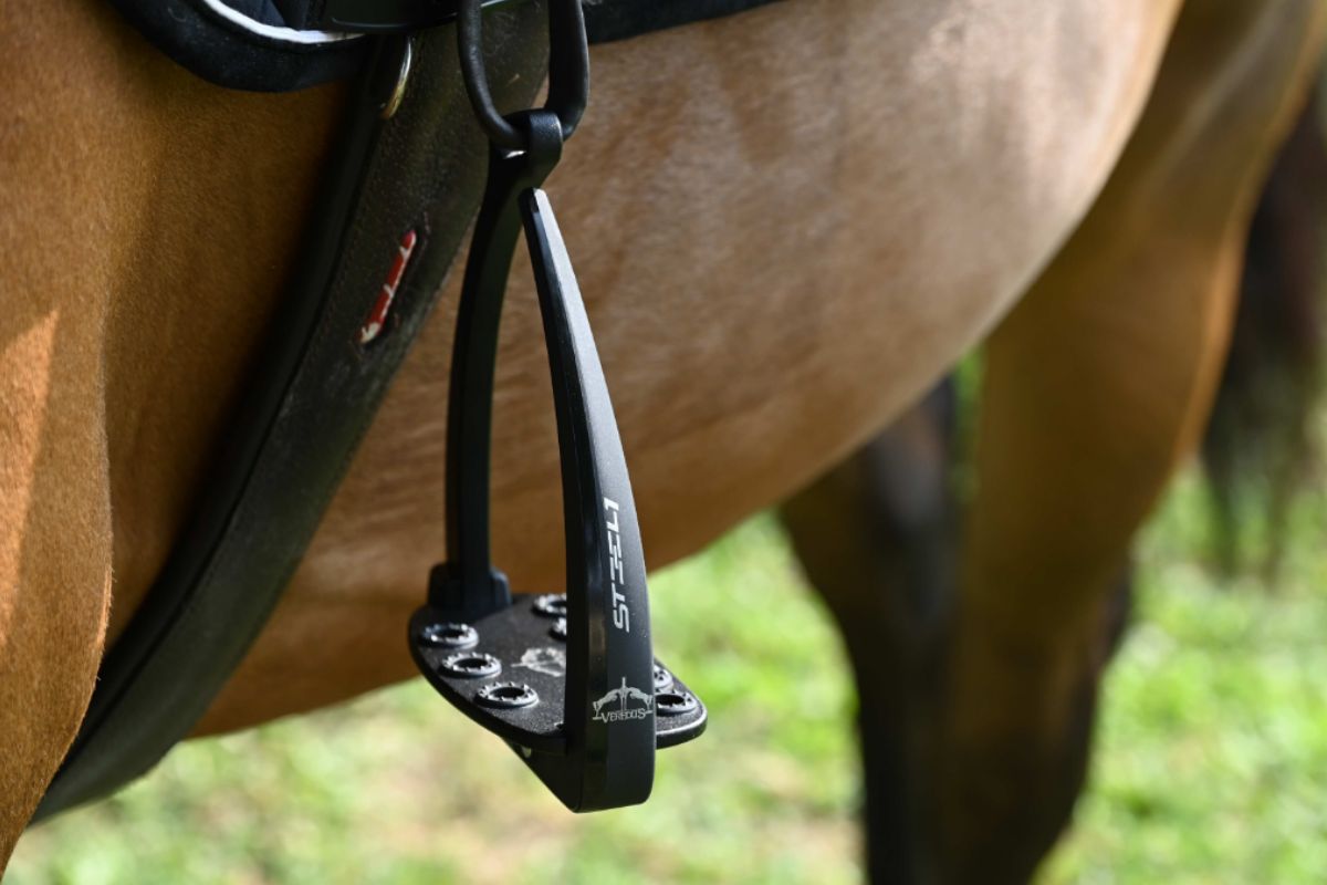 Vita Safety Stirrups Steel1